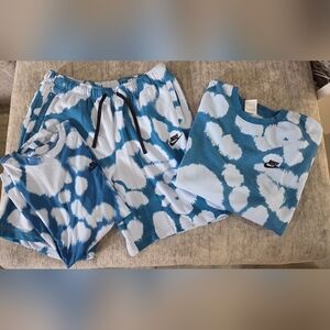 Nike Blue and White Tie-Dye Set